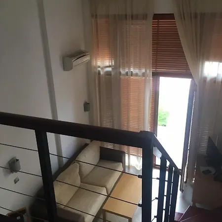 Апартхотел Private In Emerald