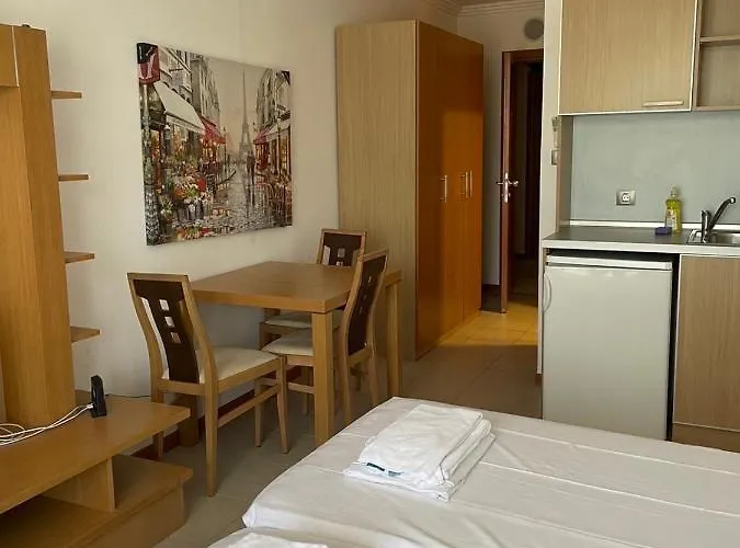 Private In Emerald 아파트호텔