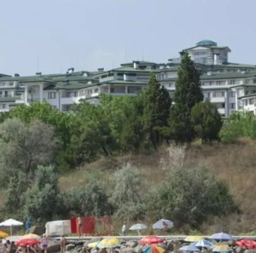 Private In Emerald 라브다