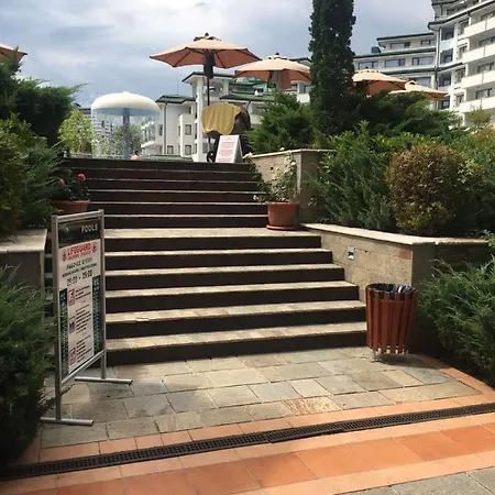 Aparthotel Private In Emerald Ravda