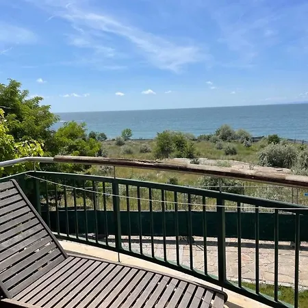 Private In Emerald Aparthotel 4*