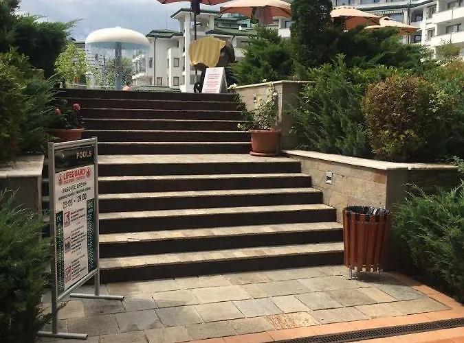 Aparthotel Private In Emerald Ravda